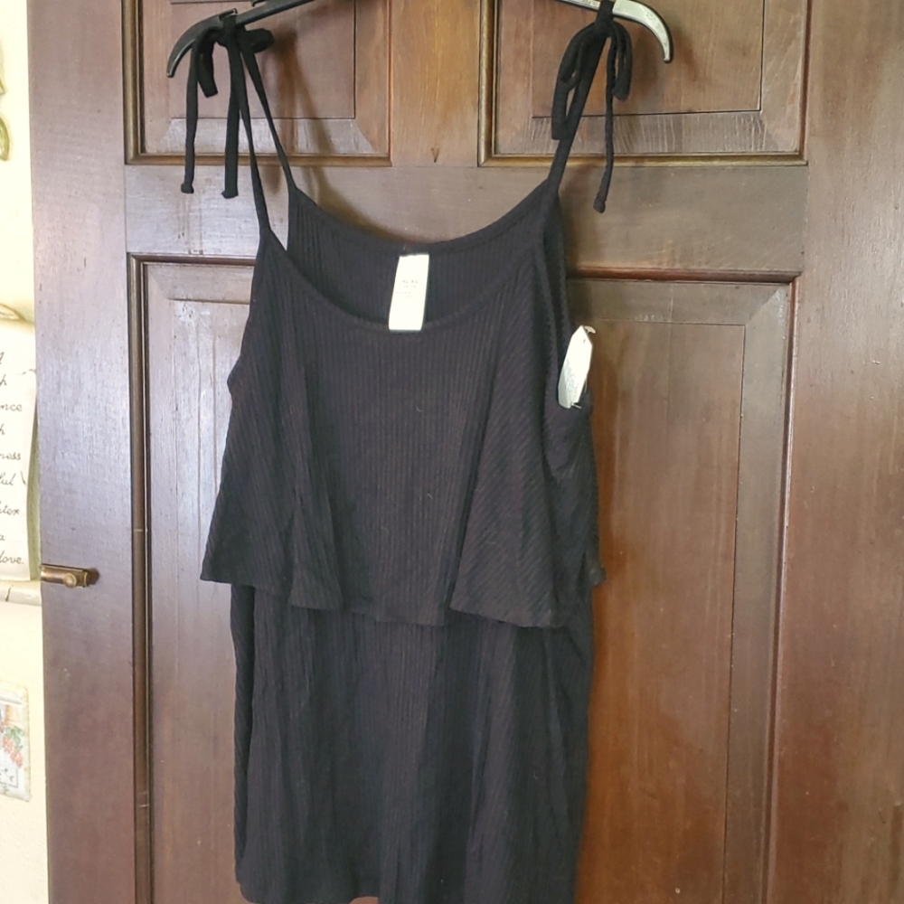 #6 Black Tank